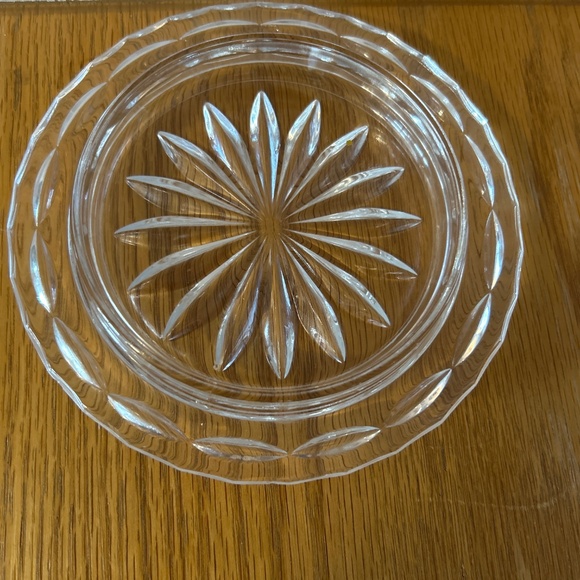 Pinwheel Crystal butter dish - Picture 2 of 3